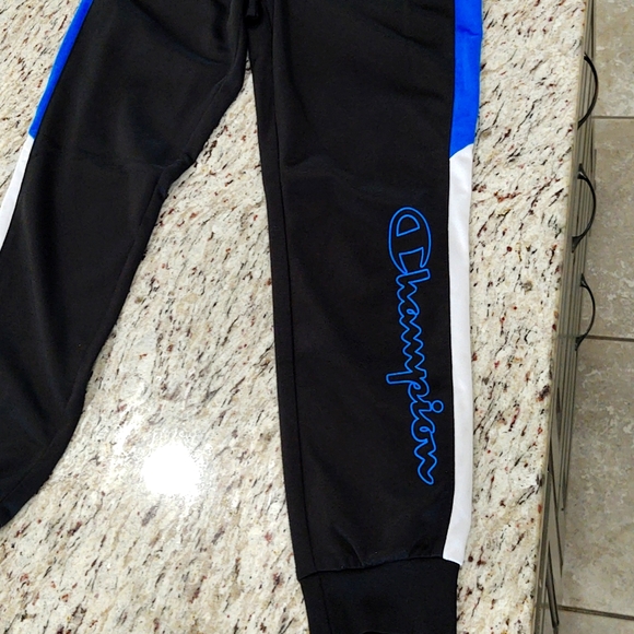 Athletic pants - Picture 2 of 4